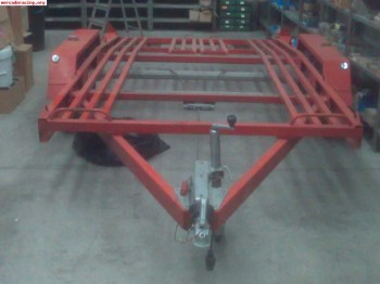 Vendo remolque doble eje,con freno de inercia,marca descansa