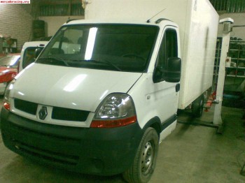 Se vende renault master dci 