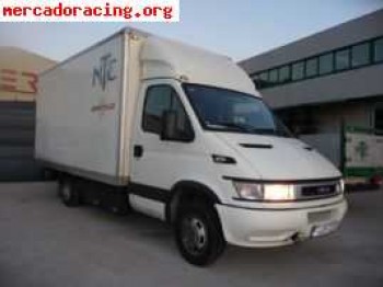 Se vende camion iveco portacoches asistencia