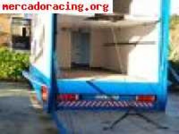 Camion portacoches-asistencia