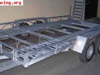 Remolque-plataforma nuevo