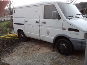 Vendo iveco daily 1.100€