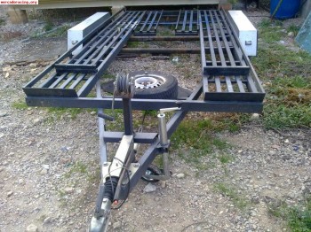 Se vende remolque porta coches jucal de dos ejes