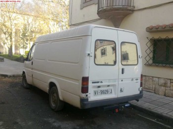 Se vende ford transit 1200€