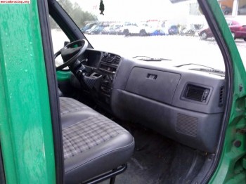 Furgoneta de asistencia