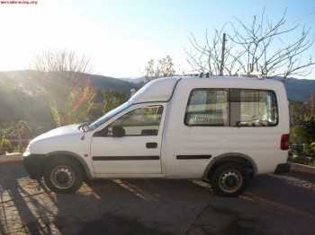 Se vende opel combo 1.7 d  #(1250€)#