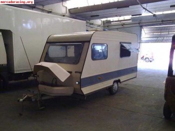 Caravana para dormir en los rallyes