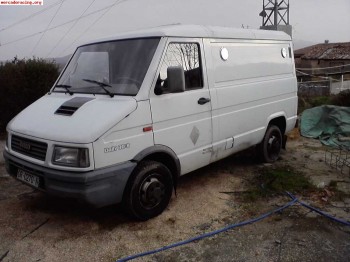 Vendo iveco daily 1.600€