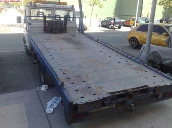 Grua portacoches iveco 3500kls admito cambio
