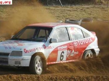 Es busca remolc porta-coches