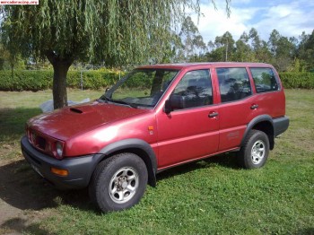 Nissan terrano ii ideal para arrastrar plataforma.