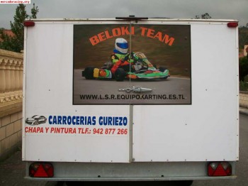 Remolque carrozado para transportar 4 kart