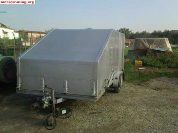 Se vende remolque portacoches.