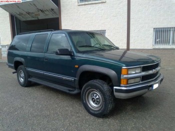 Vendo o cambio chevrolet suburban diesel 8 plazas 