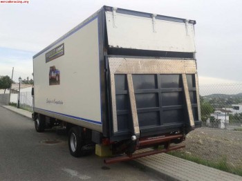 Camión de asistencia renault