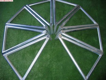 Triangulos y porta ruedas para asistencia