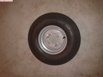 Se vende rueda de puesto remolque motos a estrenar!!!