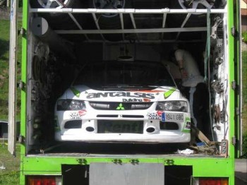 Se vende volvo f17 camion taller