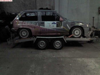 Se vende o cambia plataforma de doble eje galvanizada.