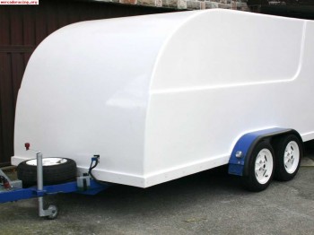 Remolque cerrado, utilizado para kart cros