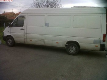 Se vende lt 35 furgon buen precio