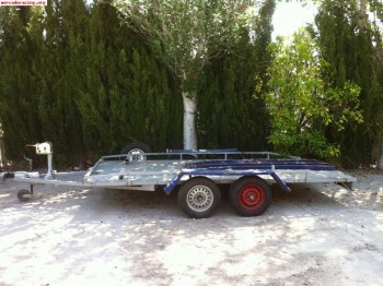 Plataforma portacoches homologada 1.200 kg 2 ejes con freno.