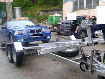Se vende remolque portacoches basculante nuevo!!!!