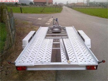 Se vende remolque portacoches marca esva  nuevo 