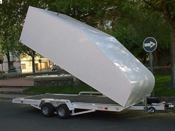 Compro remolque portavehiculos cerrado: