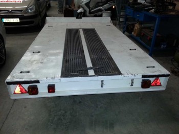 Remolque plataforma.