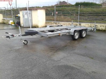 Remolque portacoches marca jalon muy nuevo.