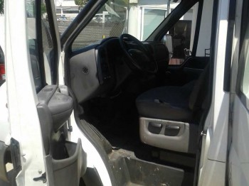 Ford transit carrozada 6 plazas