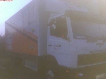 Camion asistencia mercedes