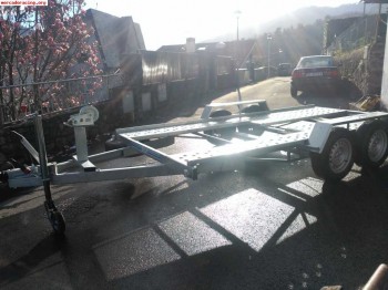 Remolque dos ejes portacoches seminuevo 2.000kg mma