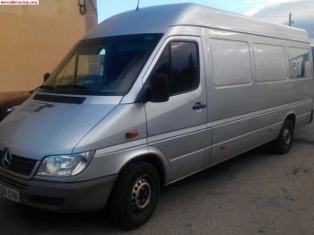 Mercedes sprint larga (5.000€)
