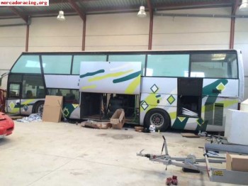 Bus doble piso taller vivienda