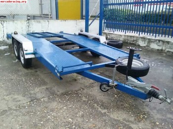 Se vende remolque con poco uso.