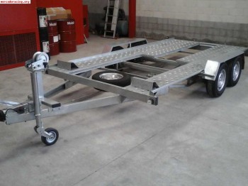 Remolque dos ejes portacoches seminuevo 2000 kg mma