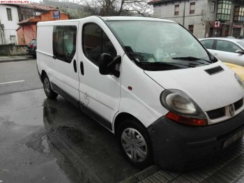 Se vende renault traffic 1.9 dci 100cv averiada 2200€