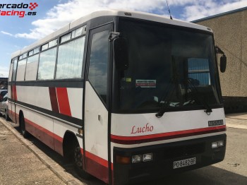 Autobus motorhome nissan