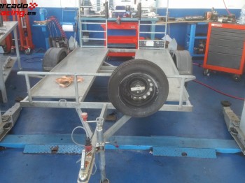 Se vende remolque para kart cross