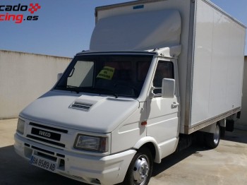 Furgón iveco de asistencias