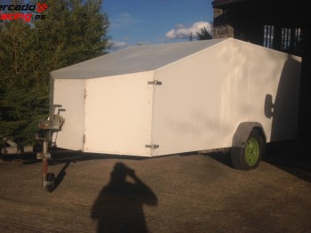 Remolque jucal cerrado modelo rjl4