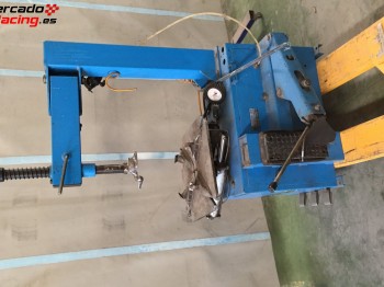 Se vende maquina desmontadora de ruedas