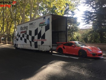 Camión cerrado para transporte de 4 coches