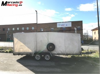 Remolque de coche cerrado bradley