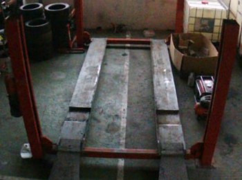 Elevador cascos 4 columnas