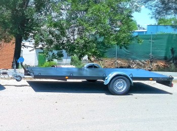 Alquiler remolque mma 1100 kg carga útil 825