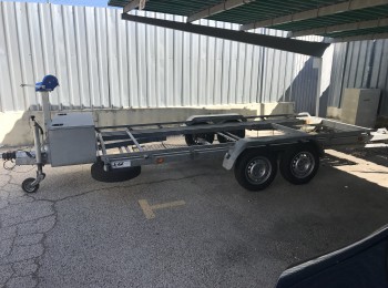 Remolque para coche ó dos car-cross.