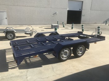 Remolque portacoches con 1.800.-kg mma